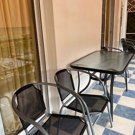 Kalamaki Apartments Атина Екстериор снимка